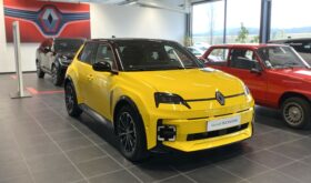 R5 E-TECH 100% ELECTRIQUE EN FINITION ICONIC CINQ 150 CH AUTONOMIE CONFORT